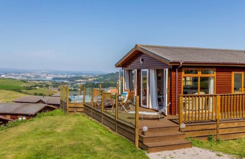 Saint John House | 3 Bed in Millbrook 83792
