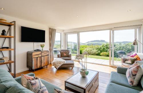 Cupar House | 3 Bed in Newburgh oc-h32592