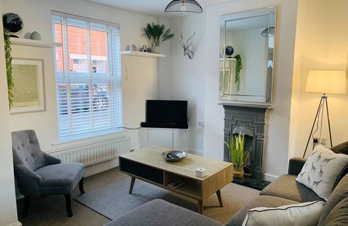 Salisbury Apartment | 3 Bed in Salisbury sleeps 6