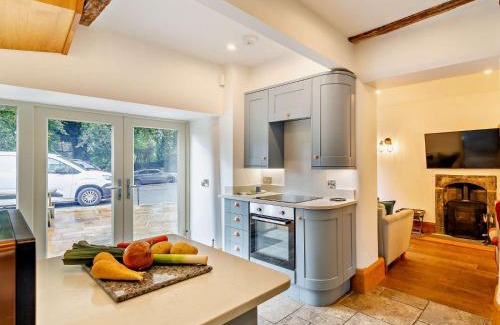 Settle House | 3 Bed in Settle 76650