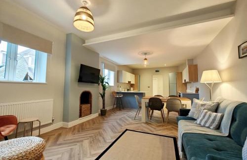 Shanklin House | 3 Bed in Shanklin oc-h33403