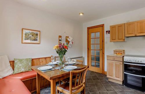 Newtonmore House | 3 Bed in The Cairngorms IN515