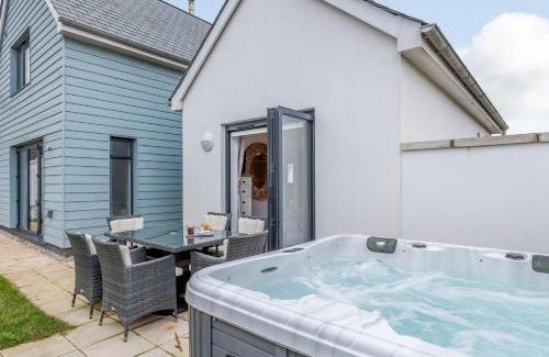 Westleigh House | 3 Bed in Westward Ho 52930