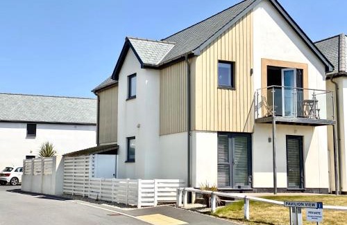 Westleigh House | 3 Bed in Westward Ho 89018