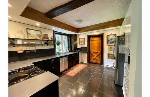 Cantley House | 3-bed Nature Chalet - Ski Mont Cascades