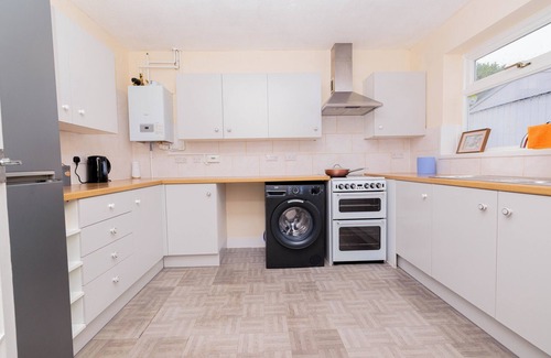 Wellingborough House | 3 Bed - Sleeps 4 - Free Parking - Private Garden