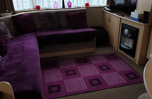 Chapel Saint Leonards Cabin | 3 bed static caravan