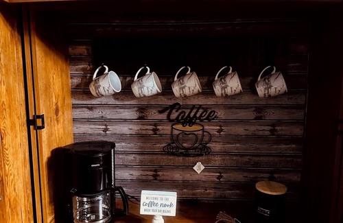 Union Springs House | 3-bedroom 2 bathroom Mobile home in delightful Union Springs with WiFi, AC