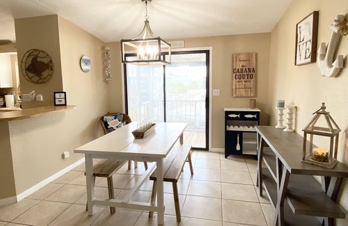 Eden Pines House | 3 Bedroom 2 Bathroom, Sleeps 14, Open water access canal, RV and Trailer Parking