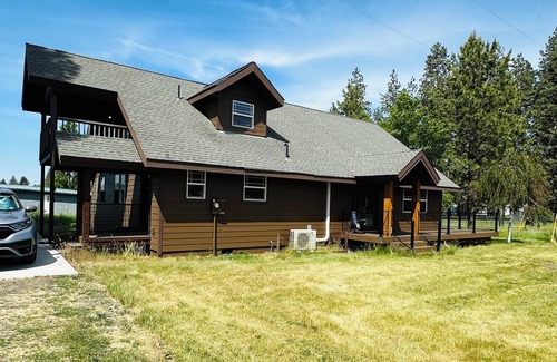 Worley House | 3 bedroom 2 full bath house in beautiful Worley WiFi, AC. Start your getaway