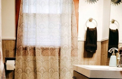 Preston Apartment | 3 Bedroom, 2 minutes to Foxwoods with large yard!