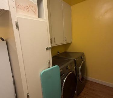 Elysian Heights Apartment | 3 Bedroom 2min to Dodger Stadium