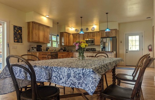 Rollins House | 3 Bedroom, 3 Bath, Exclusive-Use Lakefront Property