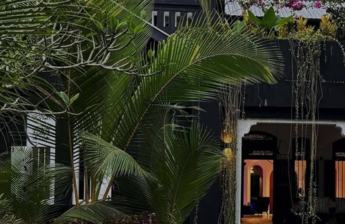 Padinnoruwa Villa | 3 Bedroom 4KS Beds Artists Garden Villa