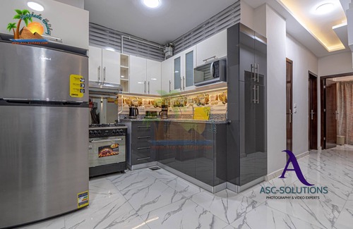 Al Ahyaa Apartment | 3-bedroom apartment in charming Red Sea Governorate with WiFi, AC