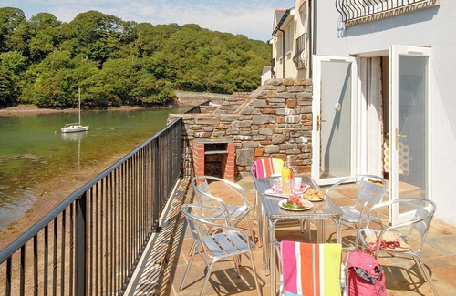 Milford Haven Cottage | 3 bedroom accommodation in Blackbridge, near Milford Haven
