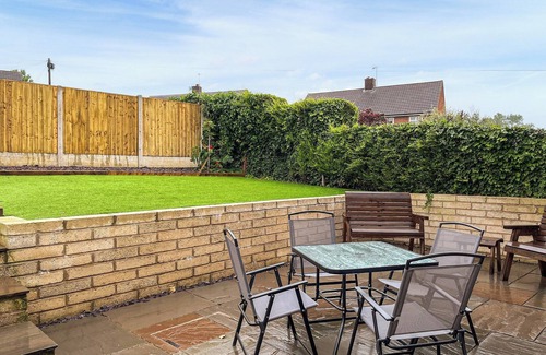 Chesterfield Cottage | 3 bedroom accommodation in Inkersall, near Chesterfield