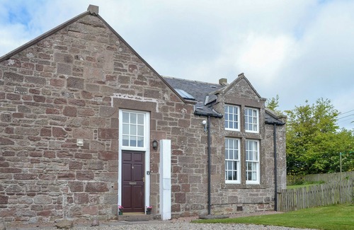 Laurencekirk Cottage | 3 bedroom accommodation in Arbuthnott, near Stonehaven