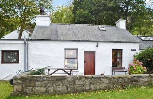 Trefor Cottage | 3 bedroom accommodation in Trefor, near Caernarfon