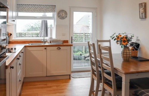 Criccieth Cottage | 3 bedroom accommodation in Criccieth