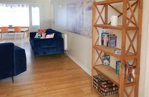 Lydd-on-Sea Cottage | 3 bedroom accommodation in Dungeness