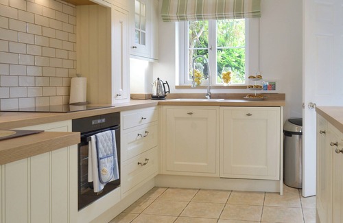 Bridport House | 3 bedroom accommodation in West Bay, near Bridport