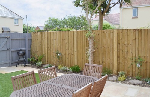 Bridport House | 3 bedroom accommodation in West Bay, near Bridport