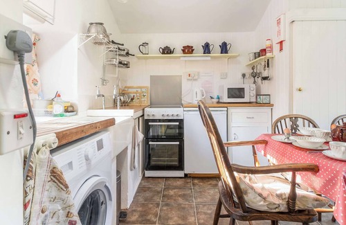 West Milton Cottage | 3 bedroom accommodation in West Milton, Bridport
