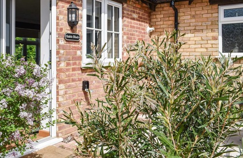 Canford Magna Cottage | 3 bedroom accommodation in Wimborne