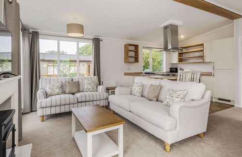 Yaxham Cabin | 3 bedroom accommodation in Yaxham, Dereham