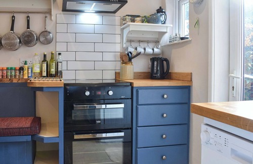 Whatstandwell Cottage | 3 bedroom accommodation in Whatstandwell, near Matlock