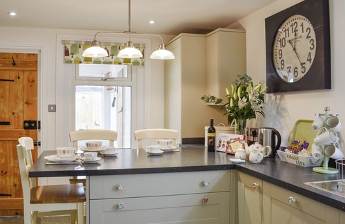 Sandown Cottage | 3 bedroom accommodation in Newchurch, near Sandown