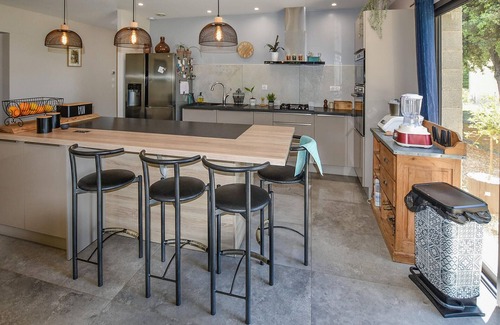 Cucuron House | 3 bedroom accommodation in Cucuron