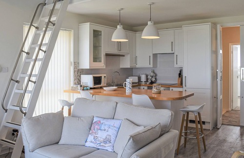 Deganwy Cottage | 3 bedroom accommodation in Deganwy, near Llandudno