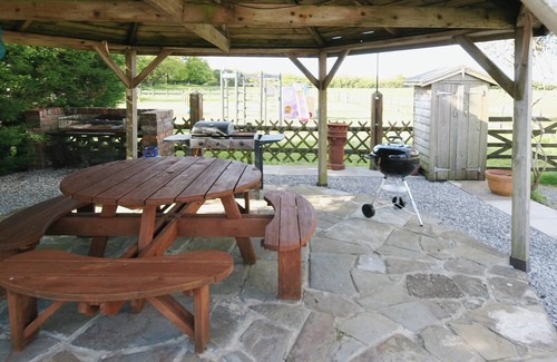 Crynant Cottage | 3 bedroom accommodation in Ilston, Gower, Swansea