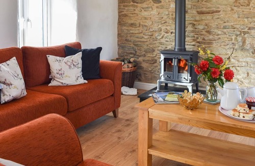 Mount Hawke Cottage | 3 bedroom accommodation in Mount Hawke, near St Agnes