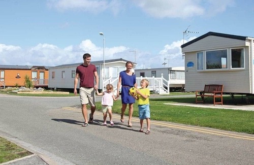 Kinmel Bay House | 3 bedroom accommodation in Kinmel Bay, Rhyl