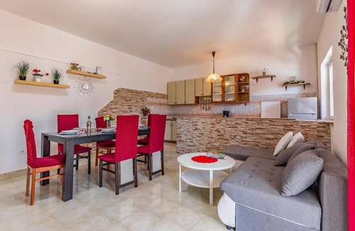 Liznjan House | 3 bedroom amazing home in Liznjan
