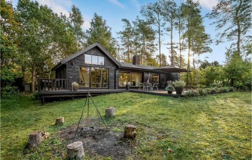 Skødshoved Strand House | 3 Bedroom Amazing Home In Knebel