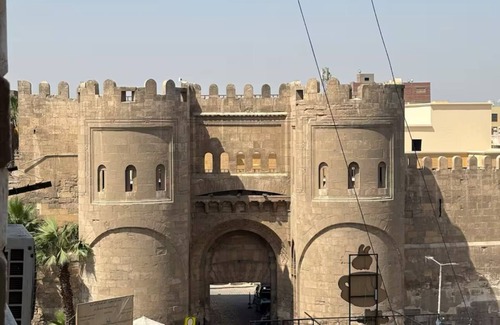 Al-Jamaliyah Apartment | 3-bedroom apartment near downtown, Jame Anwar, VIP Rare find.