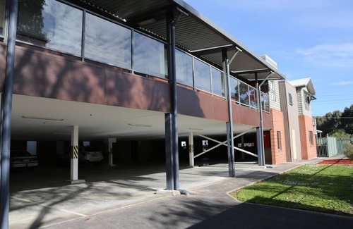 Golden Point Apartment | 3 Bedroom Apartment | Ideal for families, couples, individuals and others