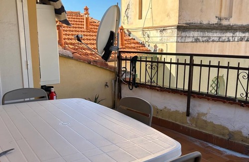 Ospedaletti Apartment | 3 Bedroom Apartment in Ospedaletti