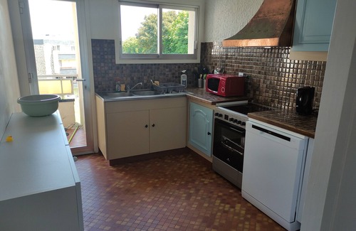 Brelevenez Apartment | 3-bedroom apartment for 5 people near the Pink Granite Coast and beaches