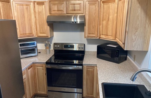 Spenard Apartment | 3-bedroom apartment in peaceful Anchorage with WiFi & private yard