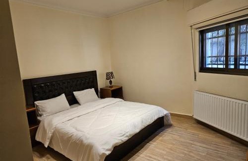 Al Jubeiha Apartment | 3 Bedroom Apartment in a quiet area