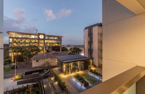 Epsom Apartment | 3 Bedroom Apartment in Epsom