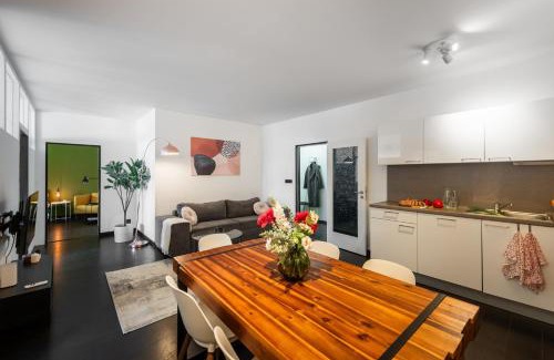 Karlin Apartment | 3 bedroom apartment near center of Prague