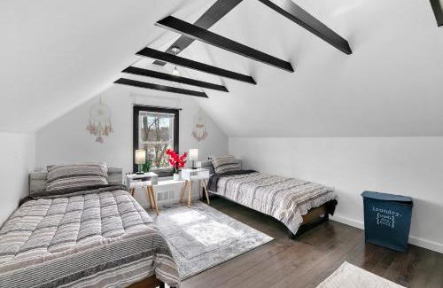 Bristol Apartment | 3 Bedroom Apartment on Forestville Bristol