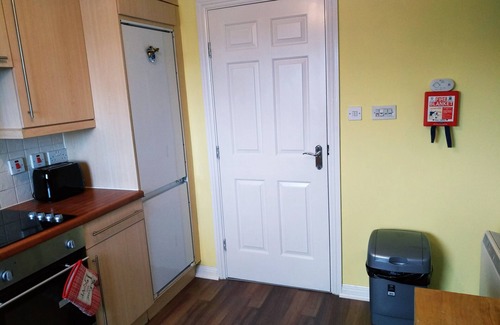 City Centre Glasgow Apartment | 3 Bedroom Apartment with Balcony