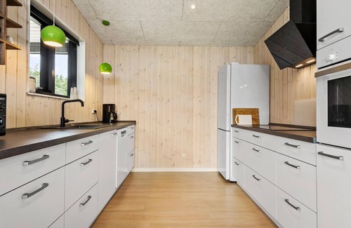 Bork Havn House | 3 bedroom awesome home in Hemmet